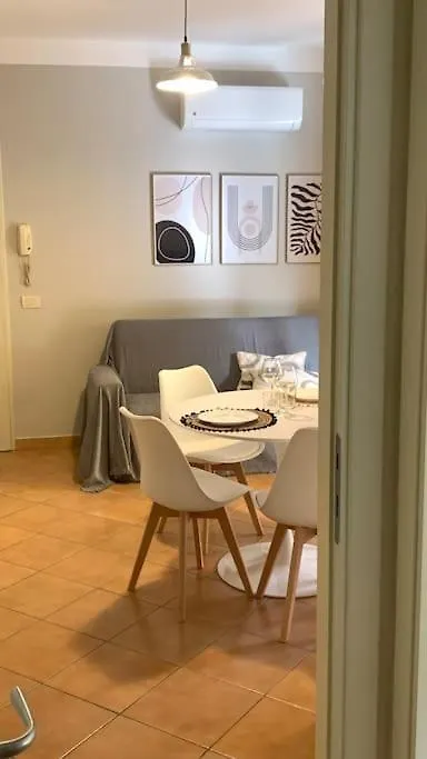 アパート Nest House - Esclusivo Appartamento Marina Di Olbia- Mater Olbia - Beaches - Close To The Airport - Private Parking- Full Comforts -