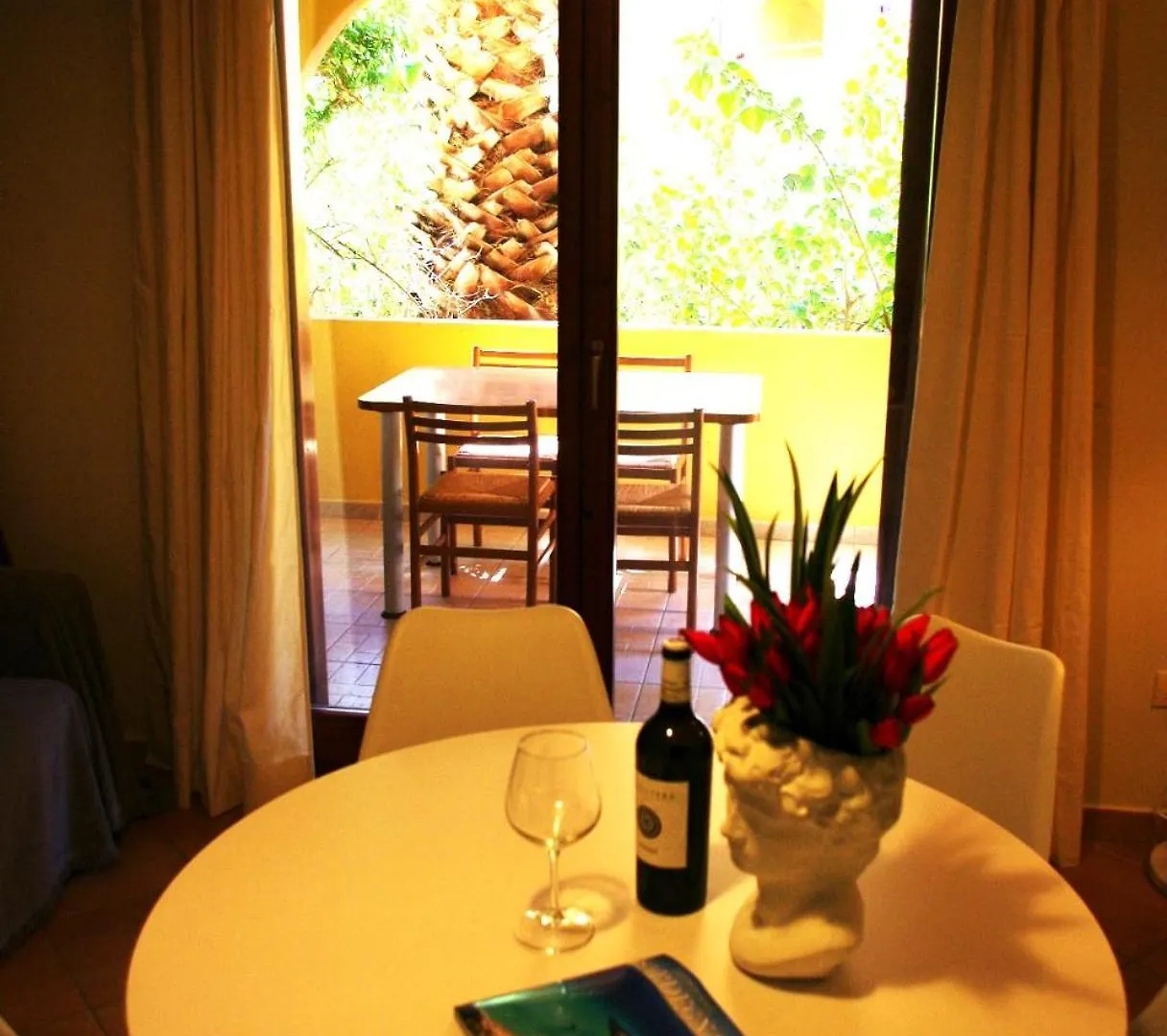 Nest House - Esclusivo Appartamento Marina Di Olbia- Mater Olbia - Beaches - Close To The Airport - Private Parking- Full Comforts - Italië